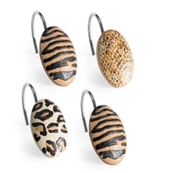 Animal Print Shower Hooks Set of 12 Resin Hooks Gazelle Leopard Multicol… - Picture 1 of 11